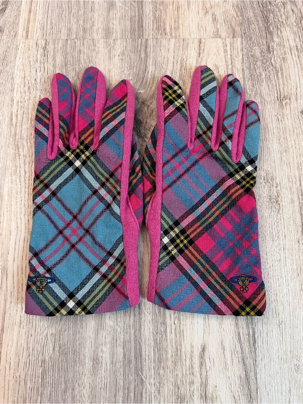 Vivienne Westwood Vintage 1990s Blue MacAndreas Tartan Gloves
